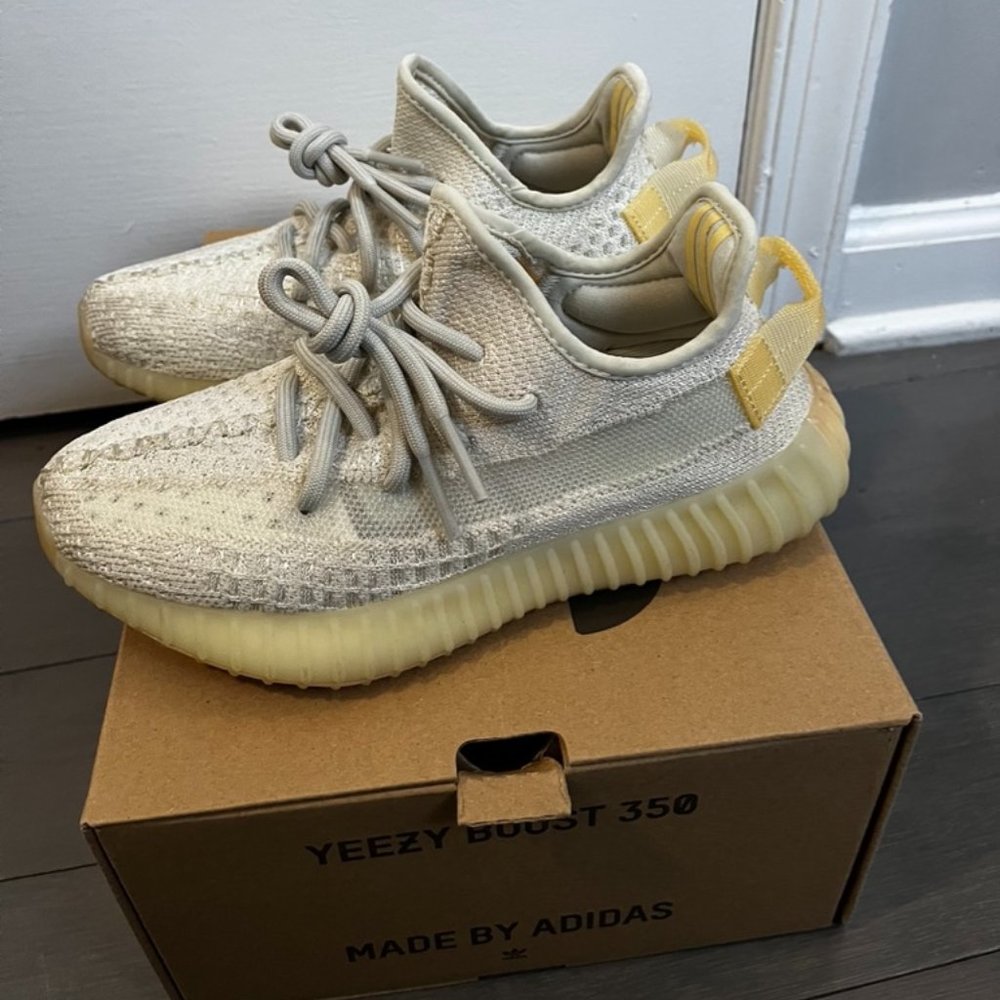Yeezy Boost 350 v2 LIGHT UV Activated GY3438 (Size 4 Men's/5 Women's)